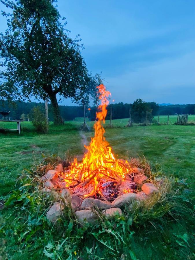 Kellerstoeckl Am Veganen Bio-Lebenshof "Varm - Die Vegane Farm" Sulb Exteriör bild